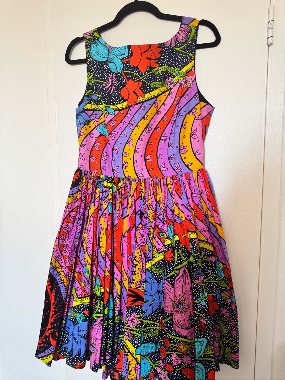 Vibrant Multicolor Floral Sleeveless Casual Dress